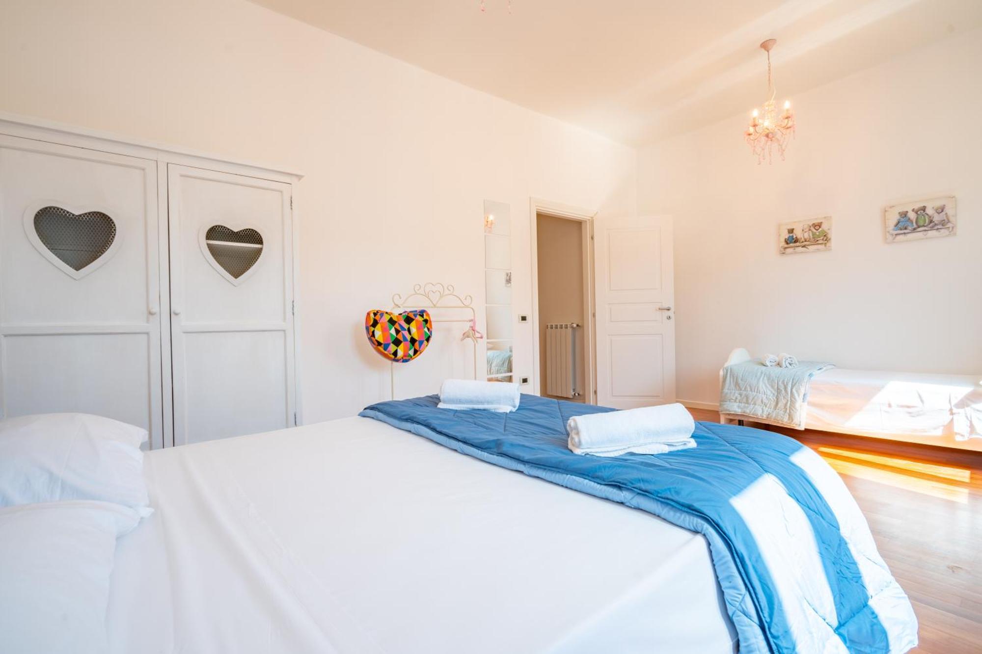 Perle Gemelle In Marina Apartment กาญารี ภายนอก รูปภาพ