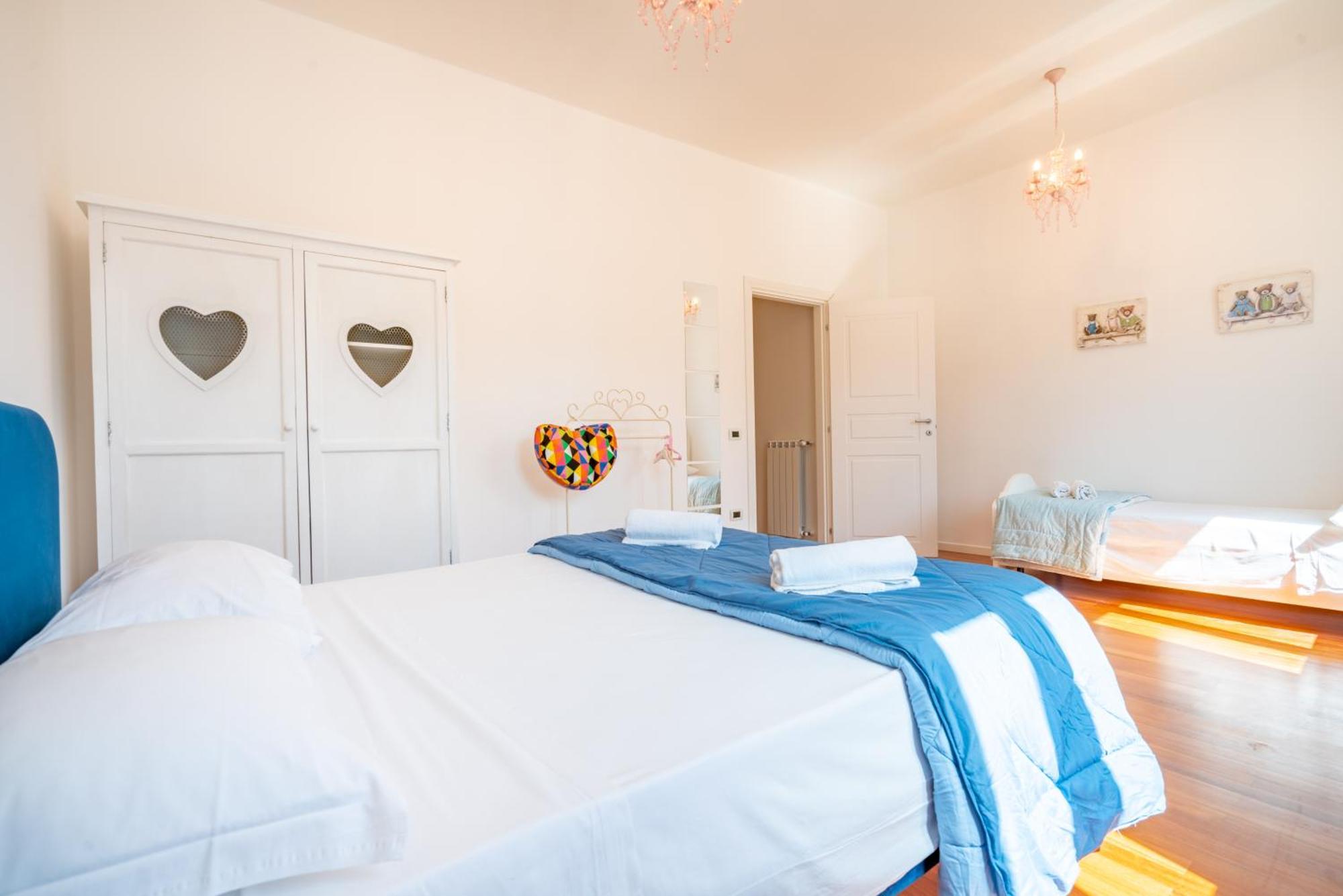 Perle Gemelle In Marina Apartment กาญารี ภายนอก รูปภาพ